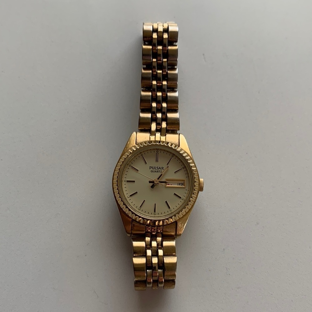 VINTAGE Pulsar Quartz Women’s Watch